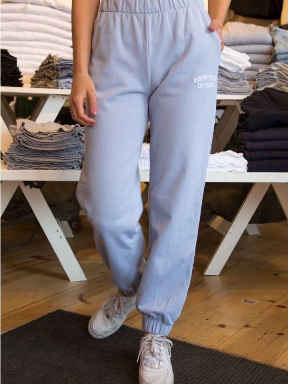 Brandy Melville Rosa Sweatpants